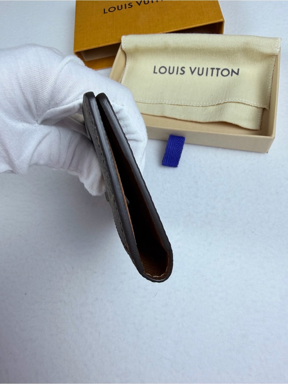 Like New Louis Vuitton Monogram Pocket Organizer Wallet Card Holder w/ Microchip - Picture 5 of 12